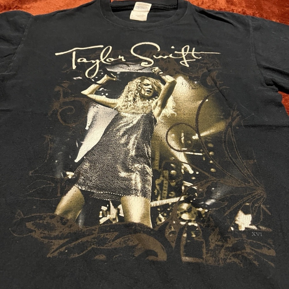 Vintage Taylor Swift T Shirt 2009 Fearless Tour Sz S Country Music Swifties Rare - Picture 2 of 5